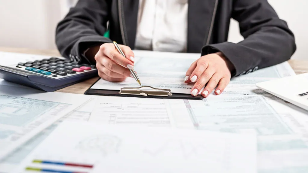 Nhận làm báo cáo thuế miễn phí cho các doanh nghiệp
